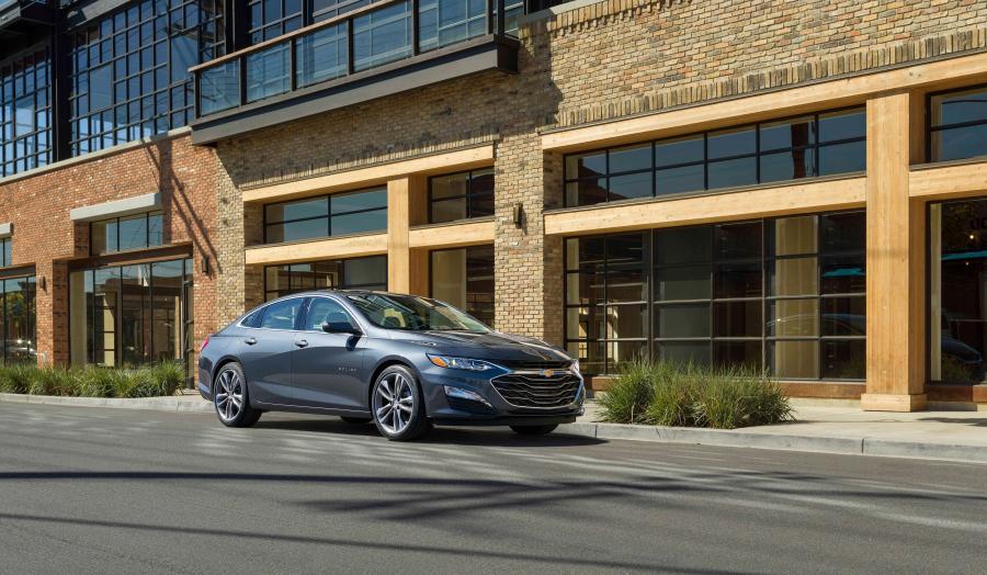  Chevrolet Malibu Premier 2018 года  (фото 1 из 2)